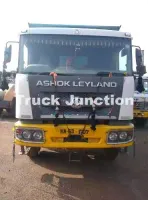 அசோக் லேலேண்ட் 4225