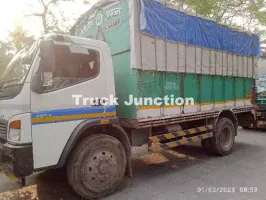 BharatBenz 1215R