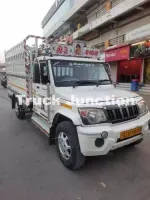 महिंद्रा बोलेरो पिक-अप 4x4 