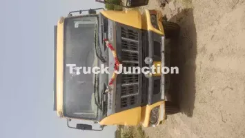 Mahindra Blazo X 28