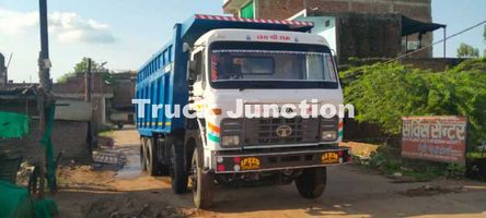 टाटा सिग्ना 3118.टी - 6x2