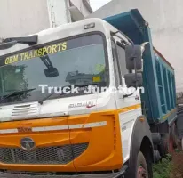 टाटा सिग्ना 2825.के/.टीके