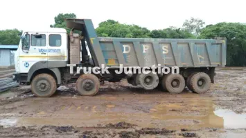 Tata Signa 4825.T 